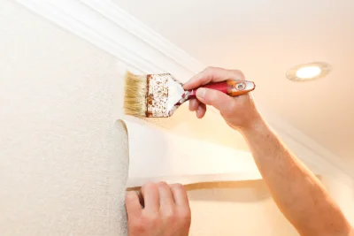 Pose de papier peint au Mesnil-Lieubray — revêtements muraux et toiles de verre